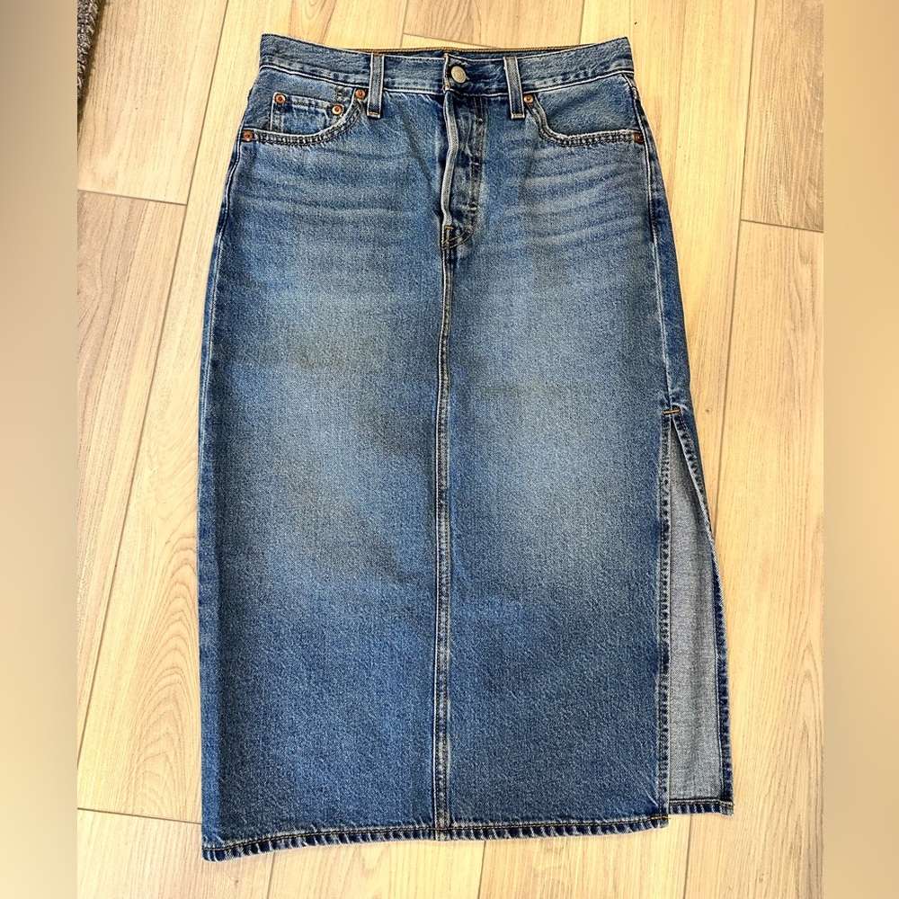 Levi's Classic Denim Skirt